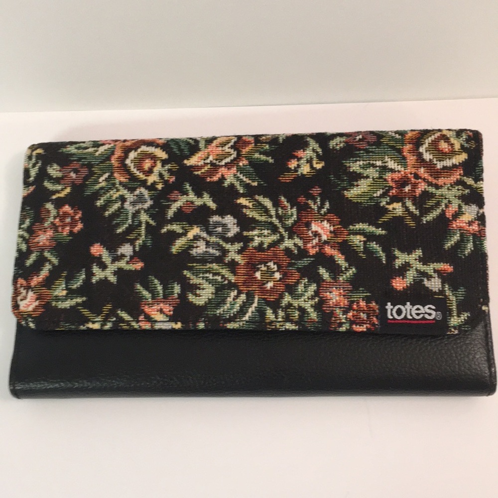 Totes Embroidered Style Front Trifold Wallet